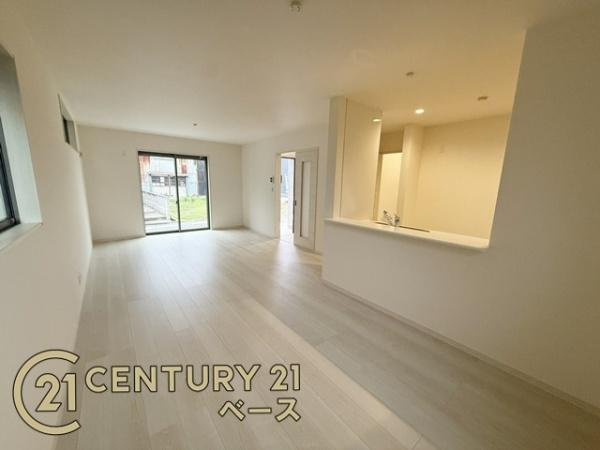 リーブルガーデン田原本町 ２号棟 ／新築一戸建の居間・リビング|■家具のレイアウトもしやすい間取りです！