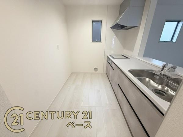 リーブルガーデン田原本町 ２号棟 ／新築一戸建の内観：施工例|■日当たりのよい明るい雰囲気の洋室です！■
