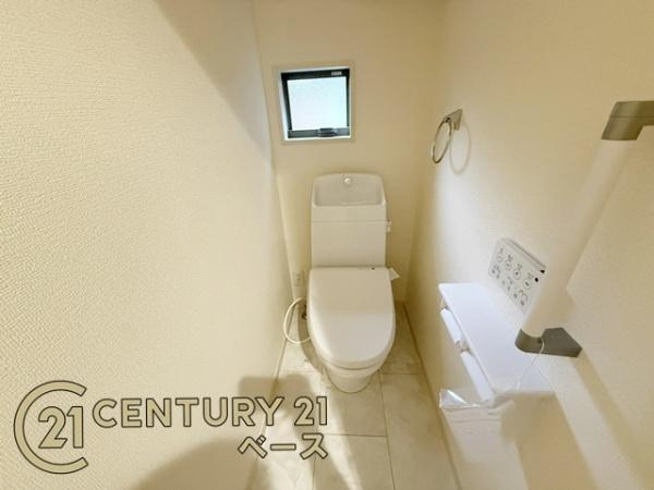 リーブルガーデン田原本町 ２号棟 ／新築一戸建の内観：施工例|■三面鏡タイプのミラーキャビネット！収納スペースも豊富です！■