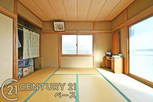 北葛城郡上牧町友が丘２丁目の中古一戸建の和室|■現地撮影写真■ご家族のくつろぎスペースとしてもご利用いただけます。