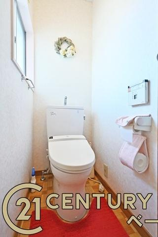 北葛城郡上牧町友が丘２丁目の中古一戸建のトイレ|■現地撮影写真■ウォシュレット付きです！