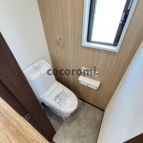 枚方市交北1丁目戸建てのトイレ