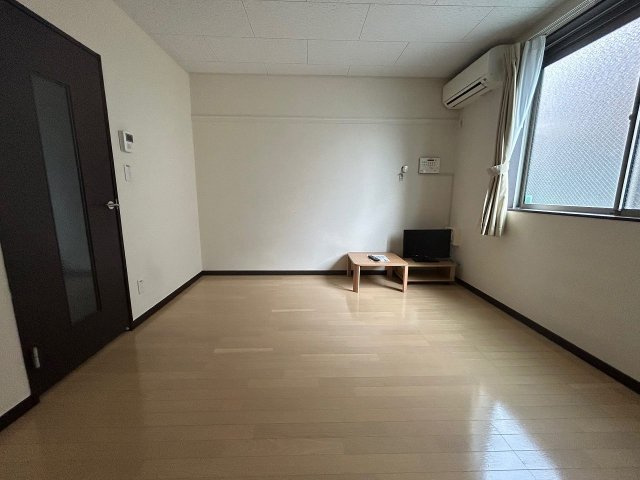 レオネクストまるはちの居間・リビング