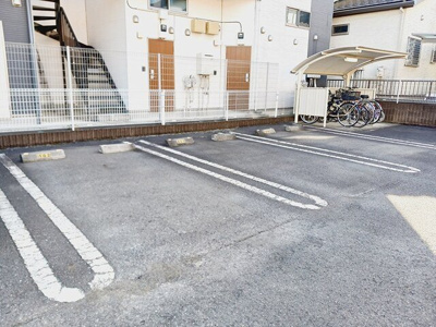 【駐車場】 | ファミリア