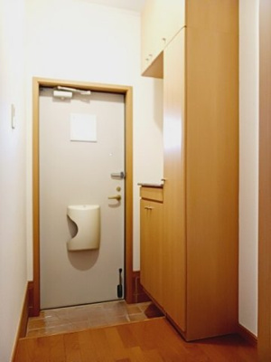 【玄関】 | ファミリア