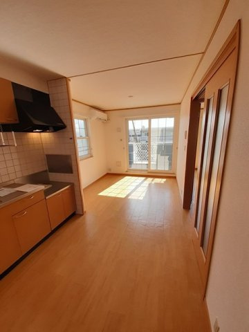 ル・ソレイユⅠの居間・リビング