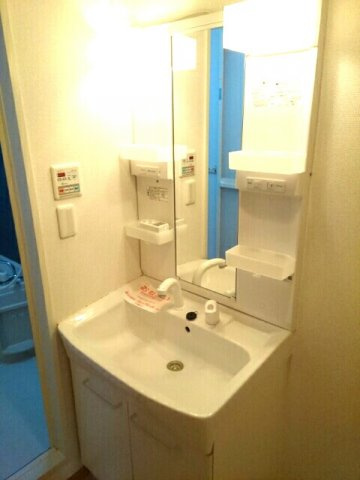 ラルジュ・メゾンＢの洗面所