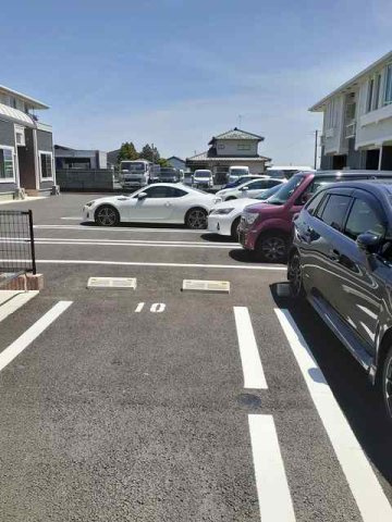 エマーブル　Ⅰの駐車場