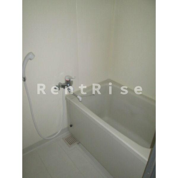 アパートメントハウス朴の樹の浴室