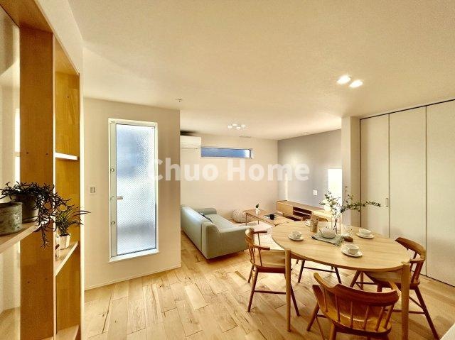 葛飾区亀有4丁目新築分譲住宅の居間・リビング|リビングダイニング