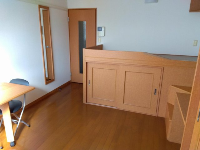 レオパレス森蔵の寝室