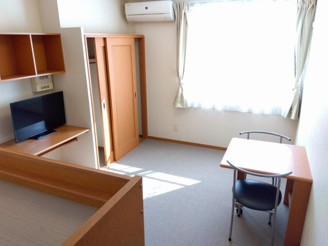 レオパレスラクティの居間・リビング|備品や設備仕様は号室等により異なります現地をご確認下さい。