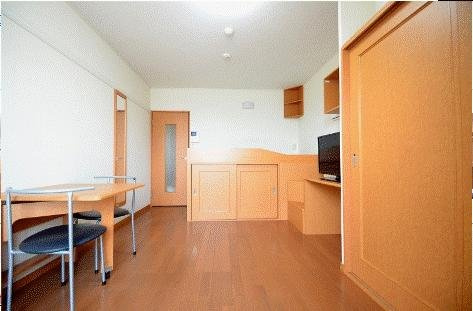 レオパレスヴィラ姫原の居間・リビング|備品や設備仕様は号室等により異なります現地をご確認下さい。