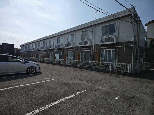 レオパレスヴィラ姫原の外観