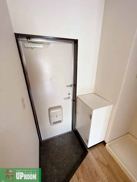 SurplusOneみずのの玄関