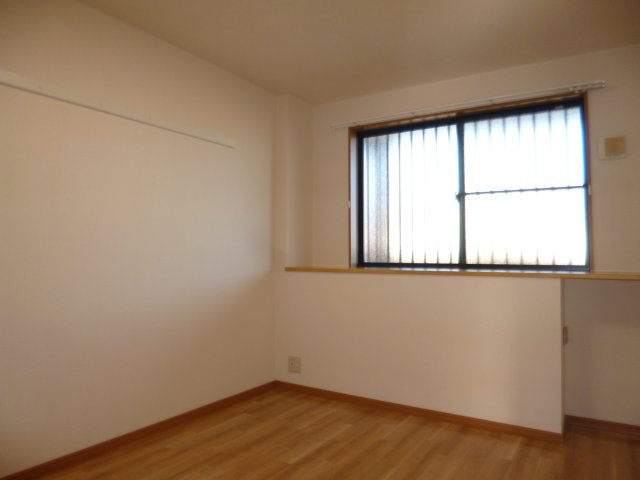 ルミナスガーデンの寝室|洋室