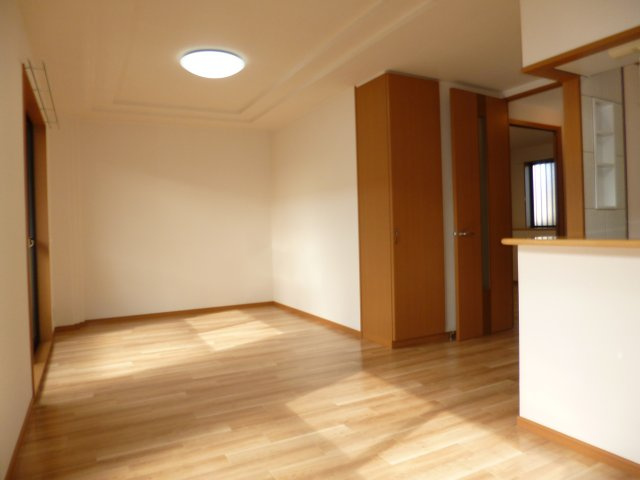 ルミナスガーデンの居間・リビング