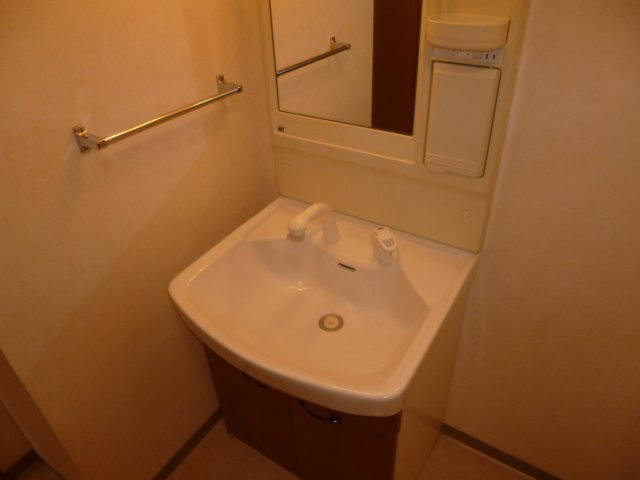 ルミナスガーデンの独立洗面台|洗髪洗面化粧台