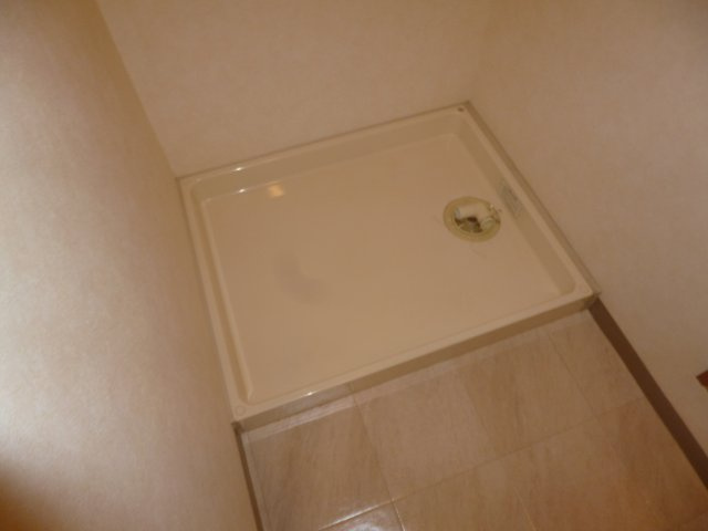 ルミナスガーデンのその他|洗濯機置き場