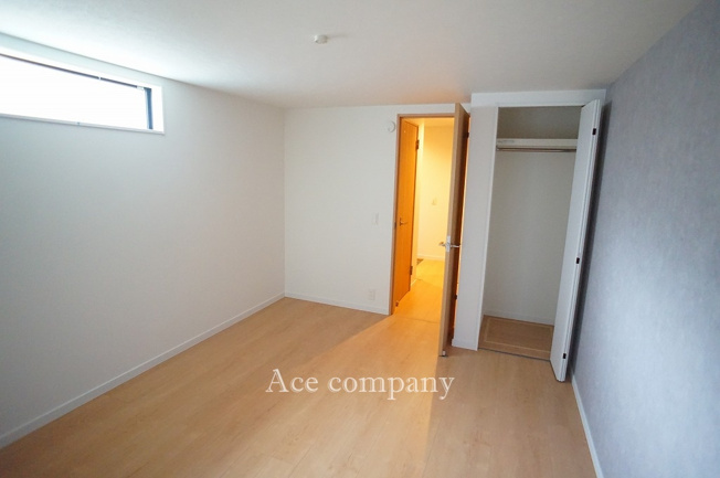 【子供部屋】 | 平野区流町2丁目　【B号地/全2棟】 | 【1階：納戸】クローゼット完備です♪