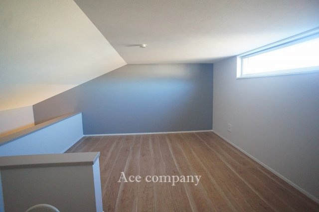 【内装】 | 東大阪市花園東町2丁目　【EAST/全2棟】 | 3階廊下にロフト付きです♪