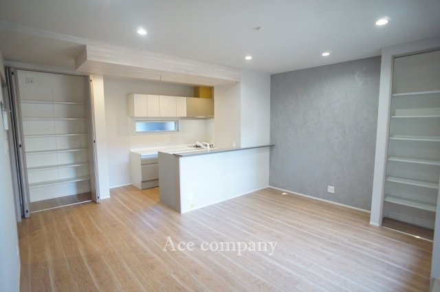 【居間・リビング】 | 東大阪市花園東町2丁目　【EAST/全2棟】 | 【LDK：約16.5帖】