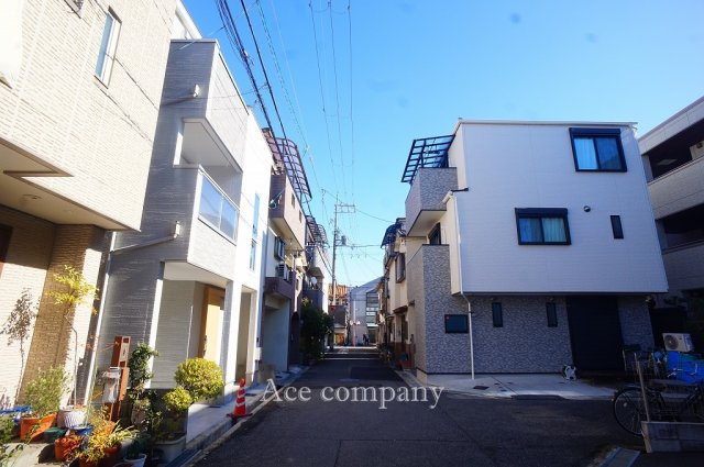 【前面道路含む現地写真】 | 東大阪市花園東町2丁目　【WEST/全2棟】 | 【前面道路：幅員約4ｍ☆】T路地になっています♪