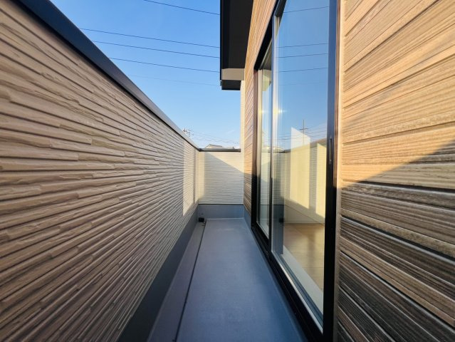 大府市森岡町5丁目334番、335番『仲介手数料無料』新築戸建てのバルコニー