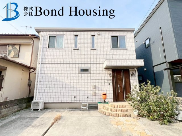 セキスイハイム施工・お車3台駐車可　魚住町西岡　築6年