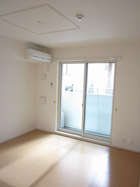 エクスナイズμの居間・リビング