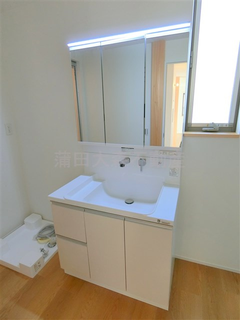 ユーハウスAの洗面所|洗面所　独立洗面台