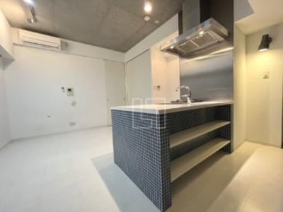 【居間・リビング】 | ルクレ堺筋本町レジデンス | ルクレ堺筋本町レジデンス　リビング・ダイニングスペース