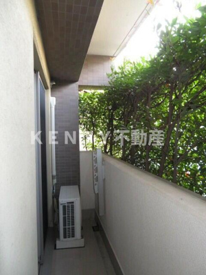 【バルコニー】 | ラインハウス池上 | バルコニーからの眺めを楽しみながら食事をしませんか