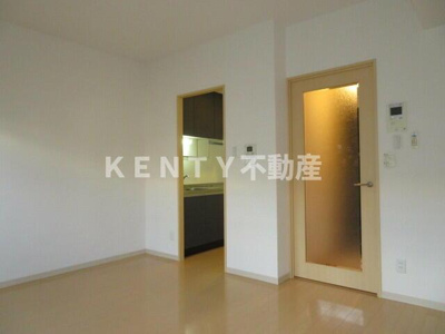 【居間・リビング】 | ラインハウス池上 | リビングです