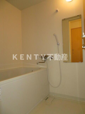 【浴室】 | ラインハウス池上 | コンパクトで使いやすいお風呂です