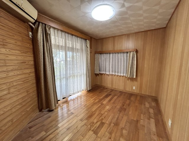 【洋室】 | 白川売家 | 明るさが魅力の洋室空間！