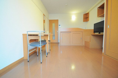 【居間・リビング】 | レオパレスセントラル弐番館