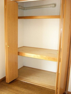 【収納】 | チェリーブラッサムⅢ | 大きなスペースがあり、収納には困りません