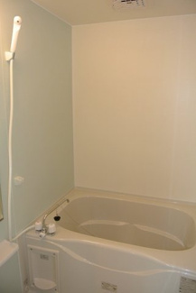 【浴室】 | クヴェレ | お風呂で日々の疲れを落としましょう