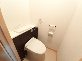 【トイレ】 | クレール姫路 | 清潔感のあるトイレです