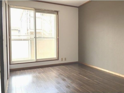 【居間・リビング】 | ロイヤルハイツⅠ