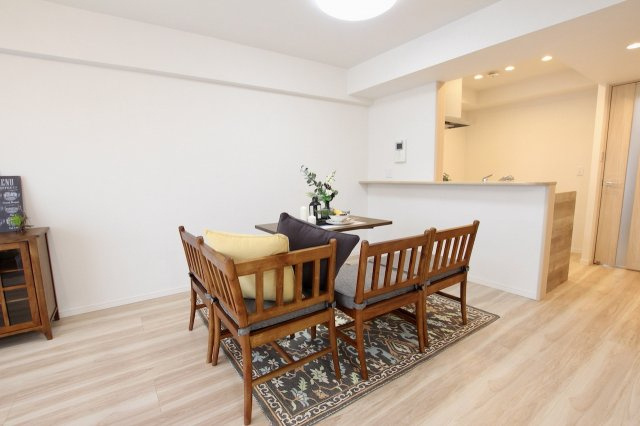 ファミール二日市の居間・リビング|同社施工例の写真