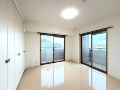 【洋室】 | サーパス東町