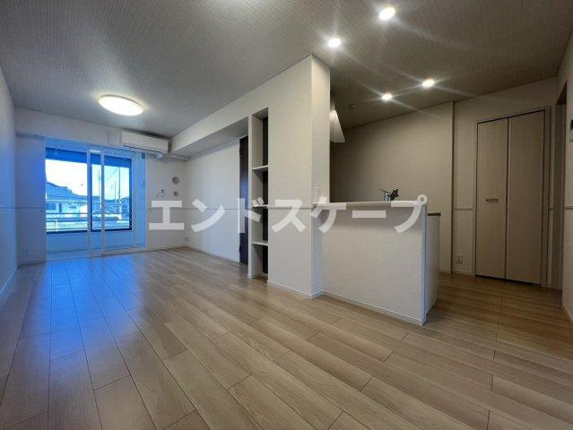 メゾン　アンソレイエ　下之城Ⅰの居間・リビング|高崎、前橋のお部屋探しはエンドスケープまで！お客様の理想お聞かせ下さい♪