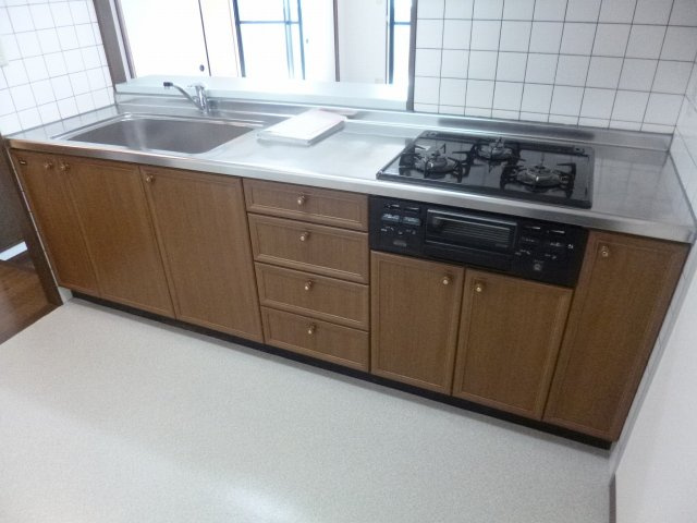 【キッチン】 | EAST1 | きれいなキッチンです