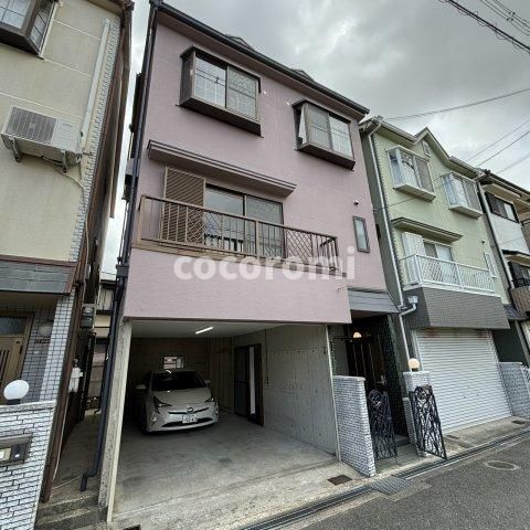 枚方市交北戸建てのエントランス