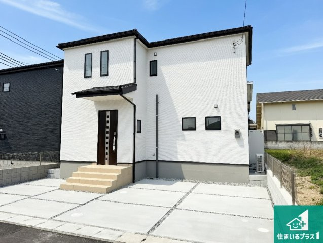 淡路市大磯　第2期　新築一戸建ての外観|お客様に長く安心して住んでいだだける事にこだわった家づくり！住んでからのアフターサービスにもしっかりと取り組んでいます！