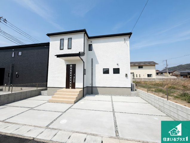 淡路市大磯　第2期　新築一戸建ての外観|お客様に長く安心して住んでいだだける事にこだわった家づくり！住んでからのアフターサービスにもしっかりと取り組んでいます！