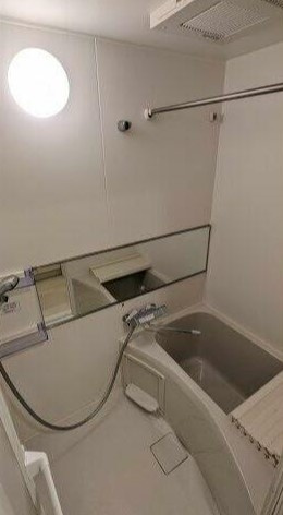 ルネサンスコート祐天寺の浴室