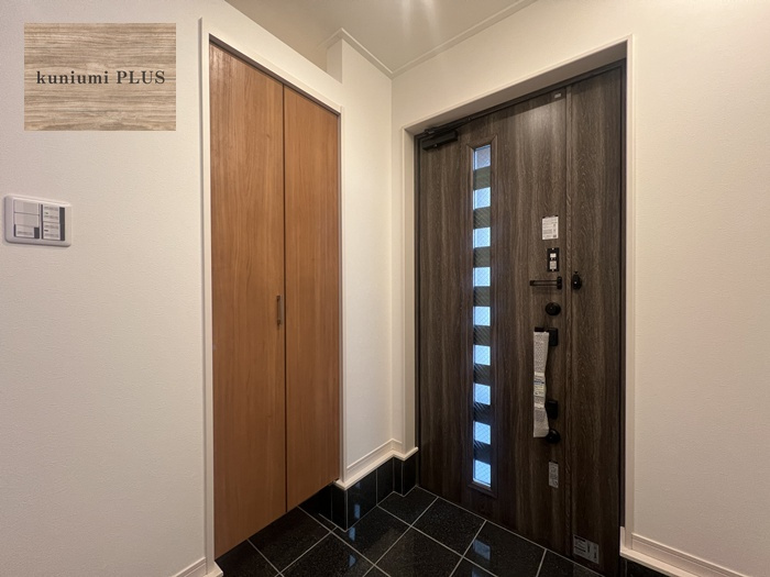 東大阪市新家2丁目　D号地の玄関